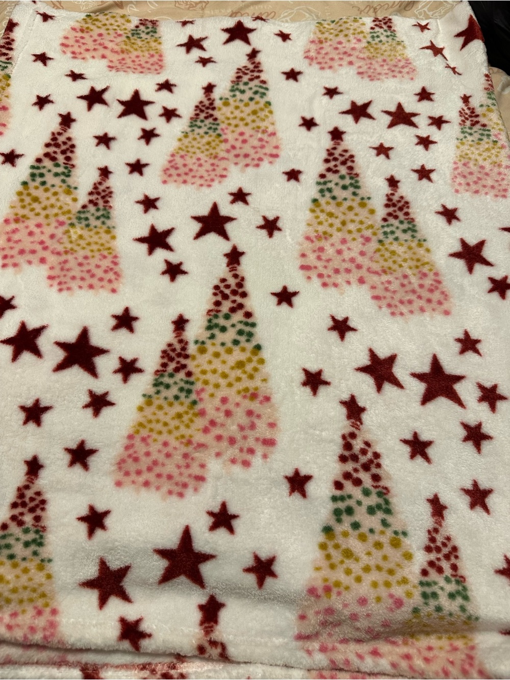 Source Unknown White Holiday Tree & Star Plush Throw Blanket